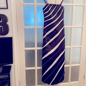 Morgan and Co Formal Strapless Hown